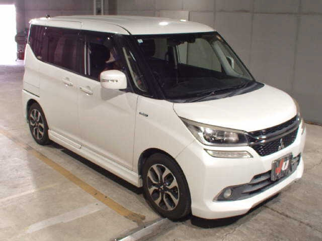 MITSUBISHI DELICA D2 2016