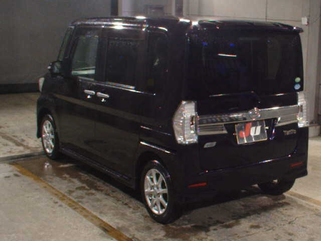 DAIHATSU TANTO 2013