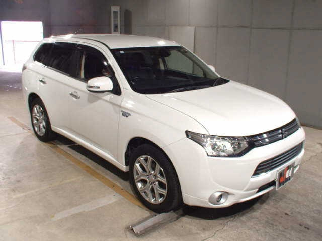 MITSUBISHI OUTLANDER PHEV 2013