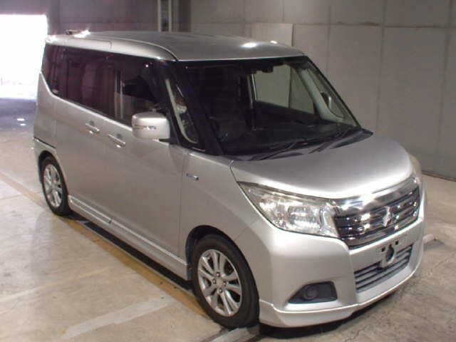MITSUBISHI DELICA D2 2015