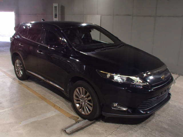 TOYOTA HARRIER 2017