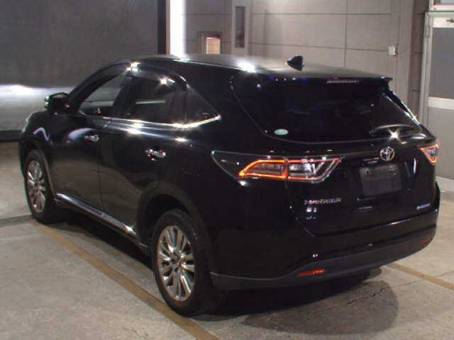 TOYOTA HARRIER 2017