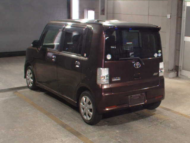 TOYOTA PIXIS SPACE 2014