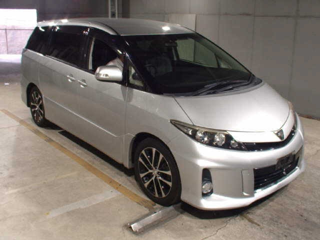 TOYOTA ESTIMA 2014
