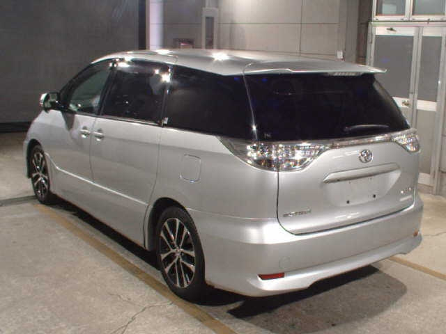 TOYOTA ESTIMA 2014