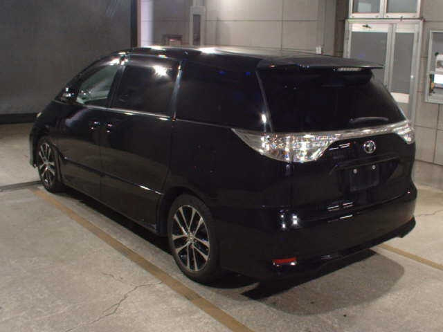 TOYOTA ESTIMA 2013