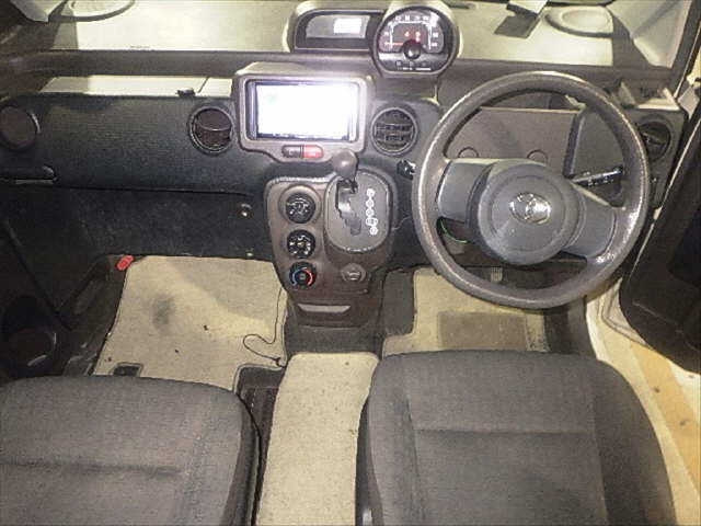 TOYOTA PORTE 2013