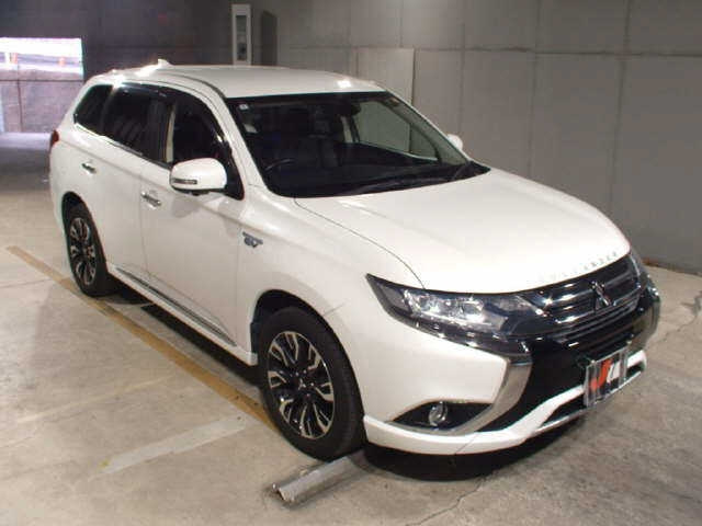 MITSUBISHI OUTLANDER PHEV 2016