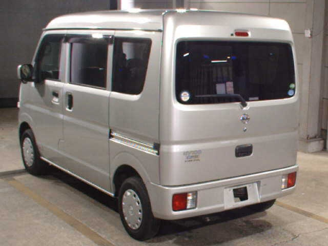 NISSAN CLIPPER VAN 2017