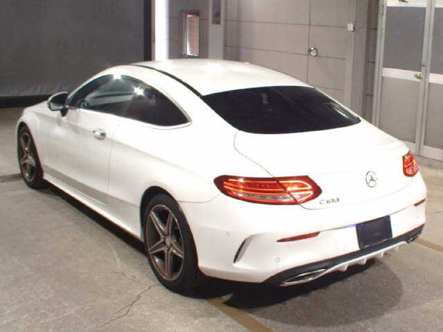 MERCEDES BENZ C CLASS 2016