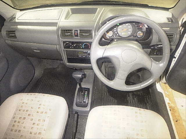 MITSUBISHI MINICA 2009