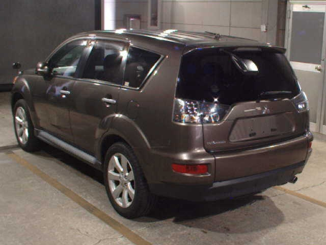MITSUBISHI OUTLANDER 2010