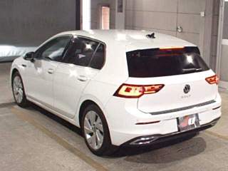 VOLKSWAGEN GOLF 2023