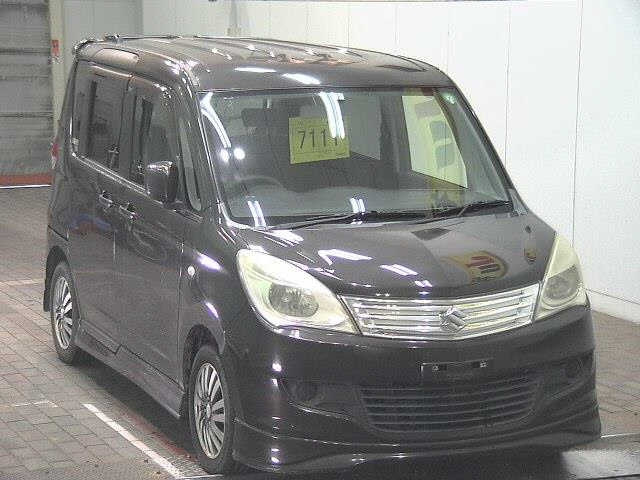 SUZUKI SOLIO 2011