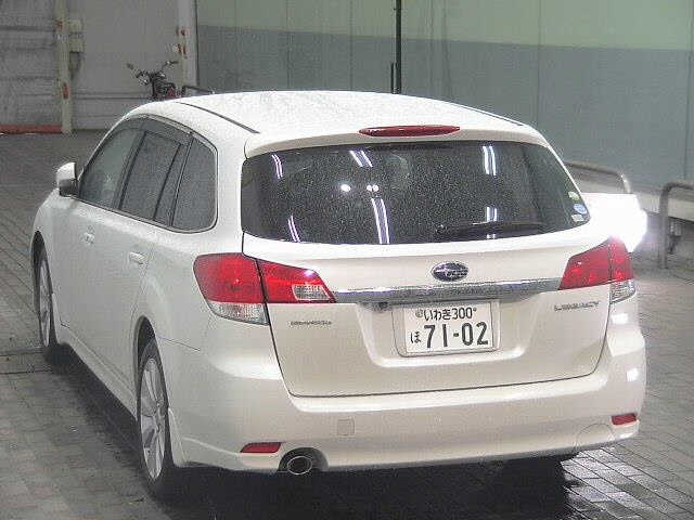 SUBARU LEGACY 2011