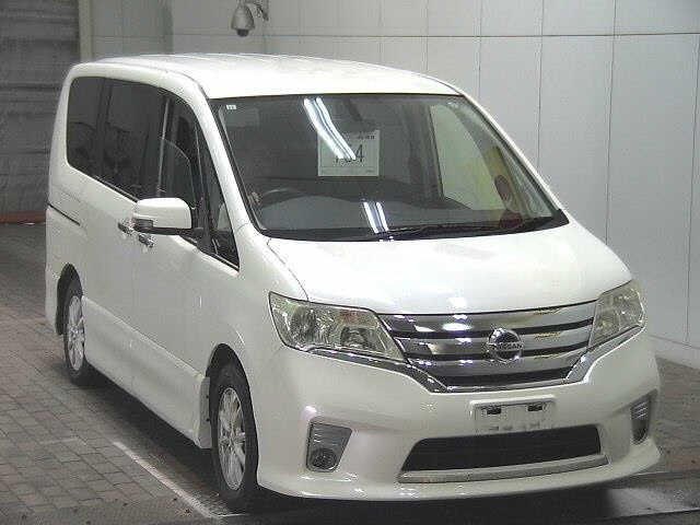 NISSAN SERENA 2011
