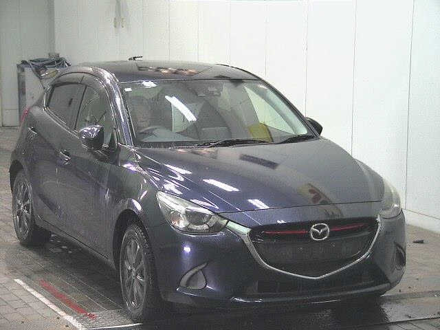 MAZDA DEMIO 2015