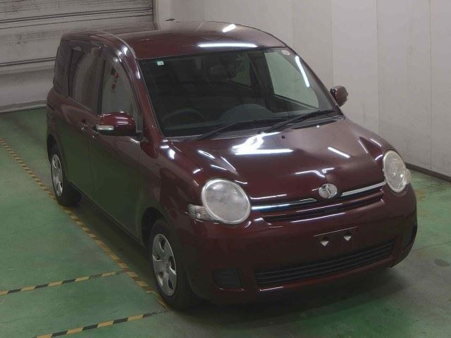TOYOTA SIENTA 2011