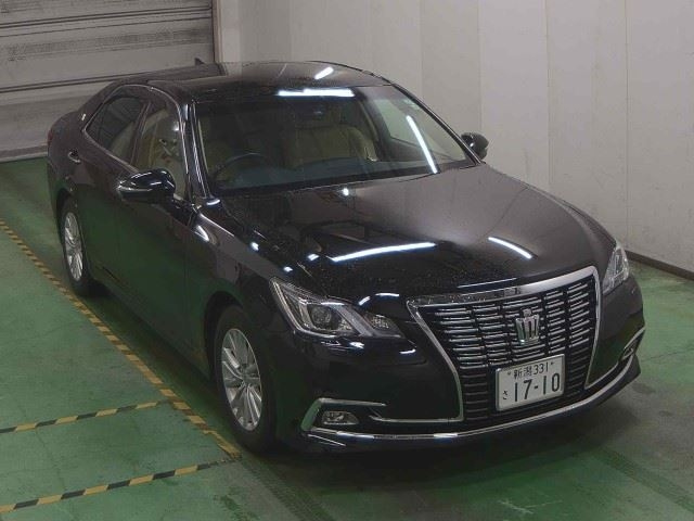 TOYOTA CROWN 2015