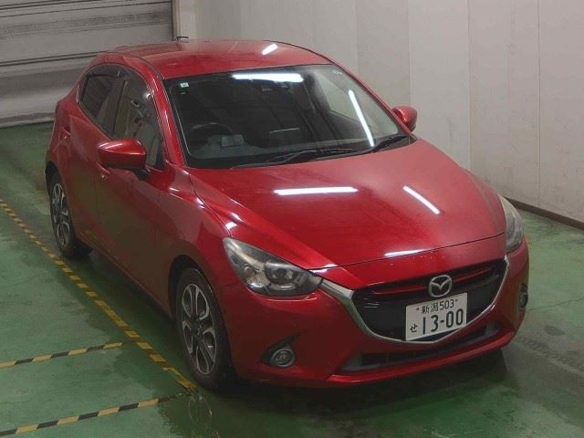 MAZDA DEMIO 2015
