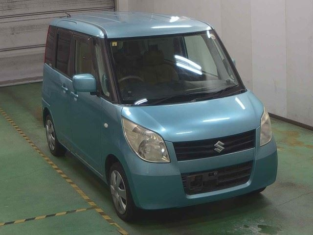SUZUKI PALETTE 2010