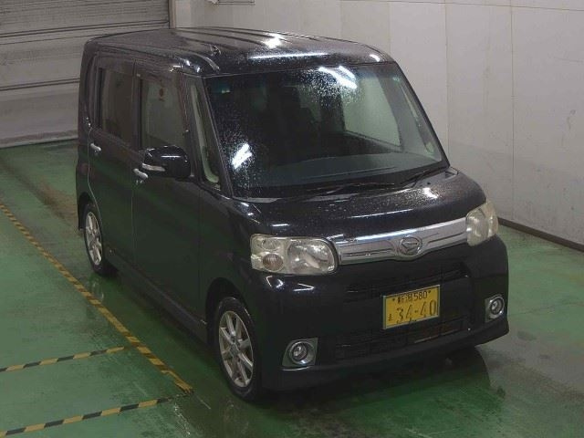 DAIHATSU TANTO 2012