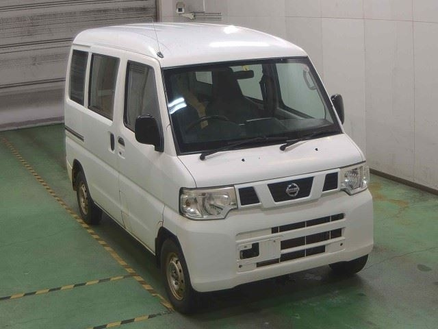 NISSAN CLIPPER VAN 2013