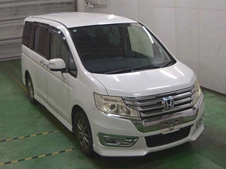 HONDA STEP WAGON 2014