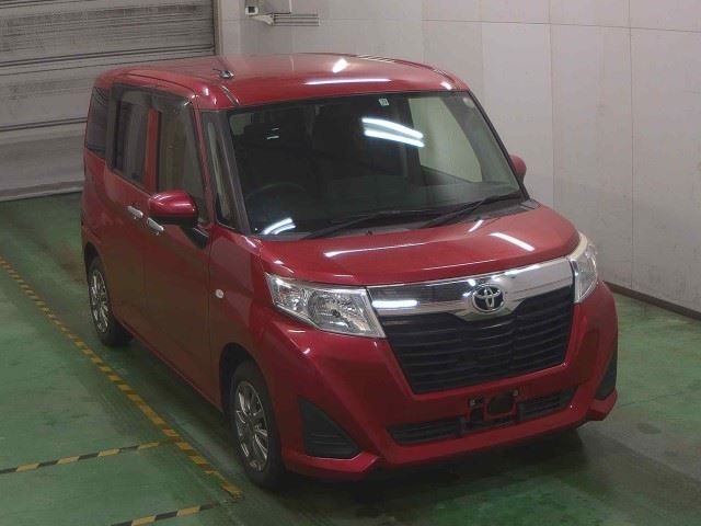 TOYOTA ROOMY 2017