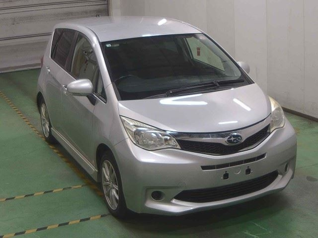 SUBARU TREZIA 2012