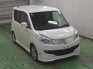 MITSUBISHI DELICA D2 2012