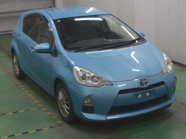 TOYOTA AQUA 2014