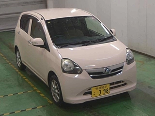 DAIHATSU MIRA E S 2012