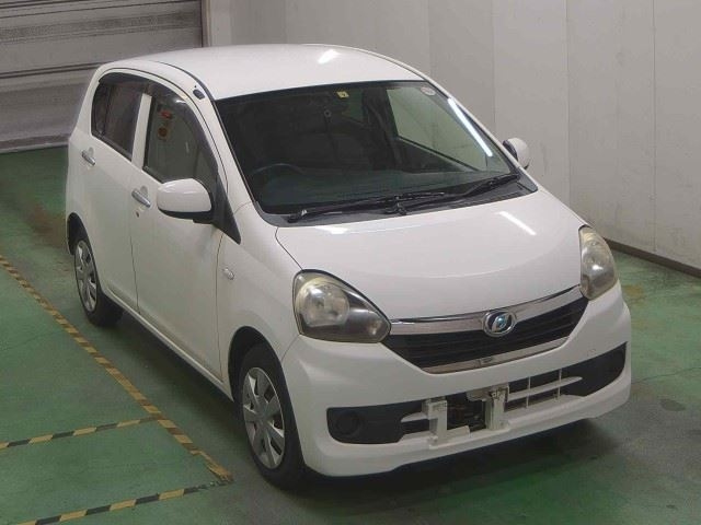 DAIHATSU MIRA E S 2014