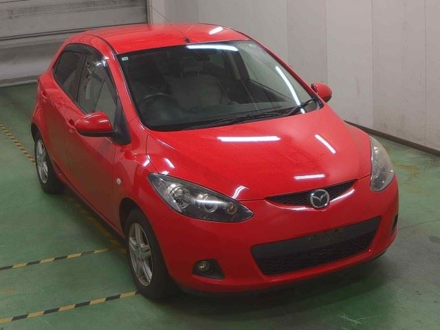 MAZDA DEMIO 2010