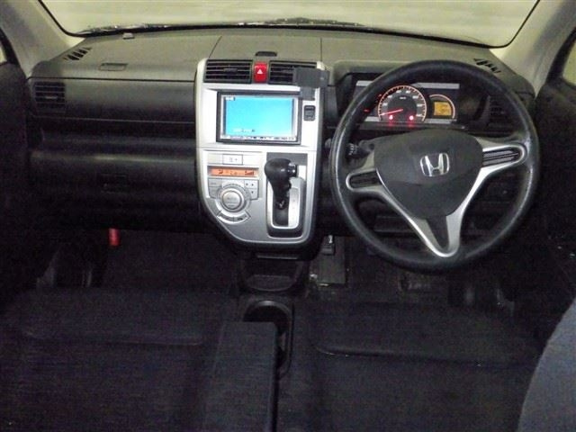 HONDA ZEST 2010