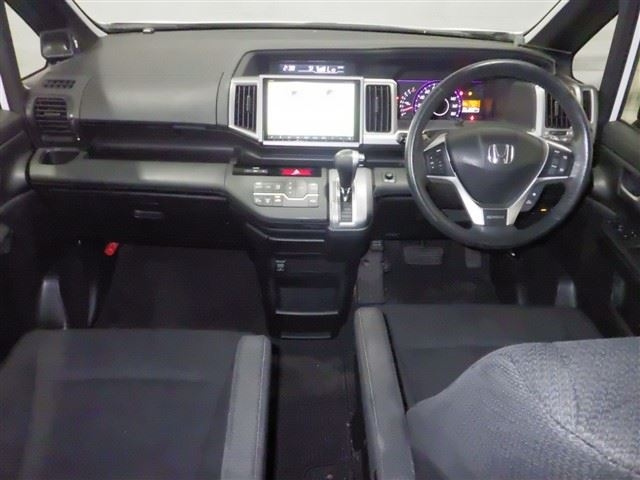 HONDA STEP WAGON 2014