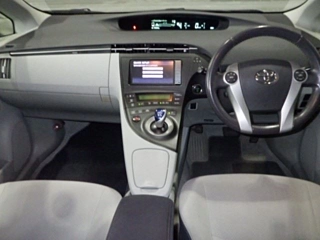 TOYOTA PRIUS 2011