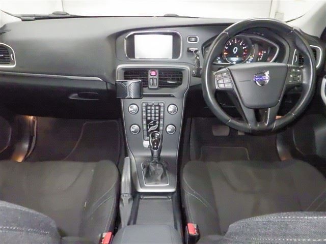 VOLVO V40 2013