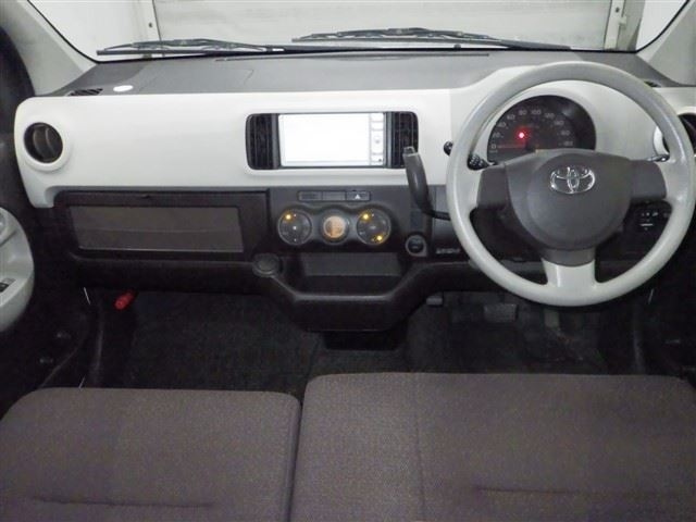 TOYOTA PASSO 2010