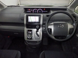TOYOTA VOXY 2008