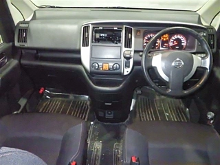 NISSAN SERENA 2008