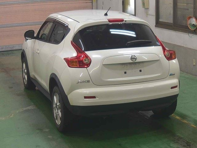 NISSAN JUKE 2012