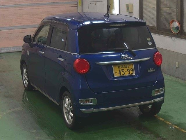DAIHATSU CAST 2016