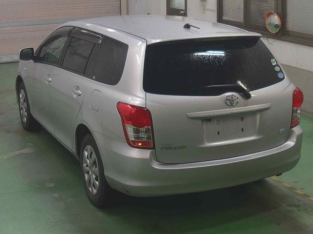 TOYOTA COROLLA FIELDER 2010