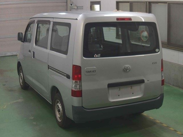 TOYOTA TOWN ACE VAN 2009