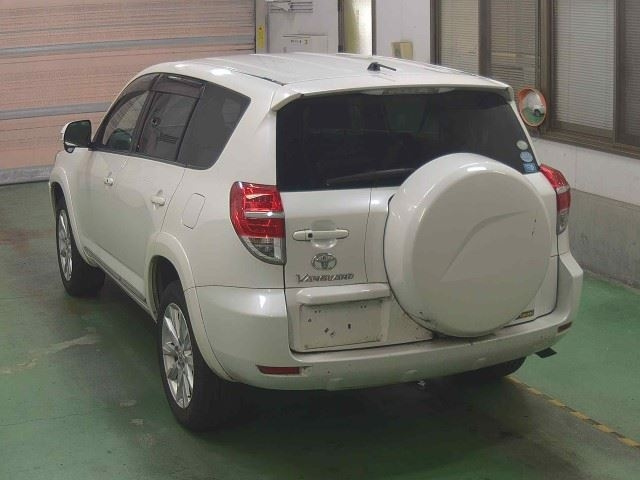 TOYOTA VANGUARD 2010
