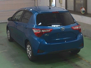 TOYOTA VITZ 2017