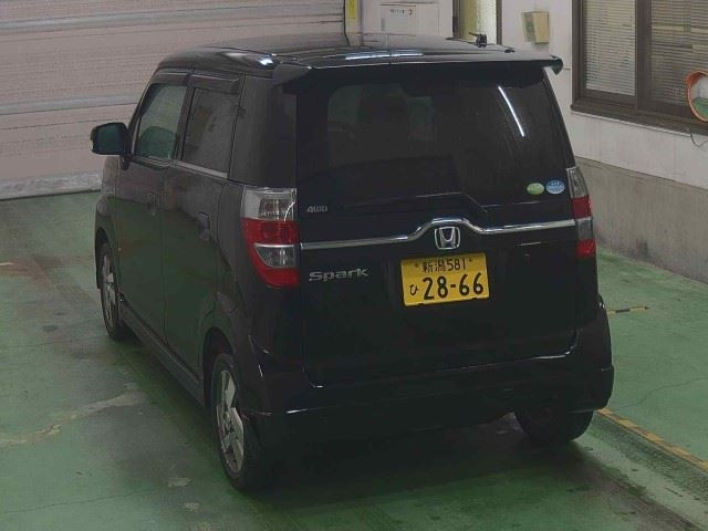 HONDA ZEST 2010