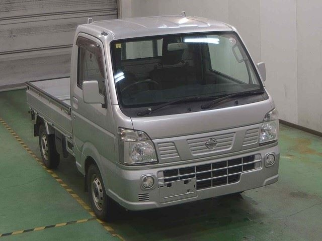 NISSAN CLIPPER TRUCK 2017